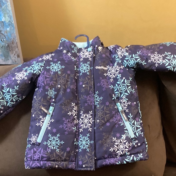 Oshkosh kids jacket the hood missing - Picture 1 of 3